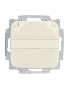 20 EUKN-212^GNIAZDO SCHUKO Z KLAPKĄ I POLEM OPISOWYM Z SZYBKOZŁĄCZAMI. Z UZIEMIENIEM  2P+E. BLOKADA KLAPKI W POZYCJI OTWARTEJ.